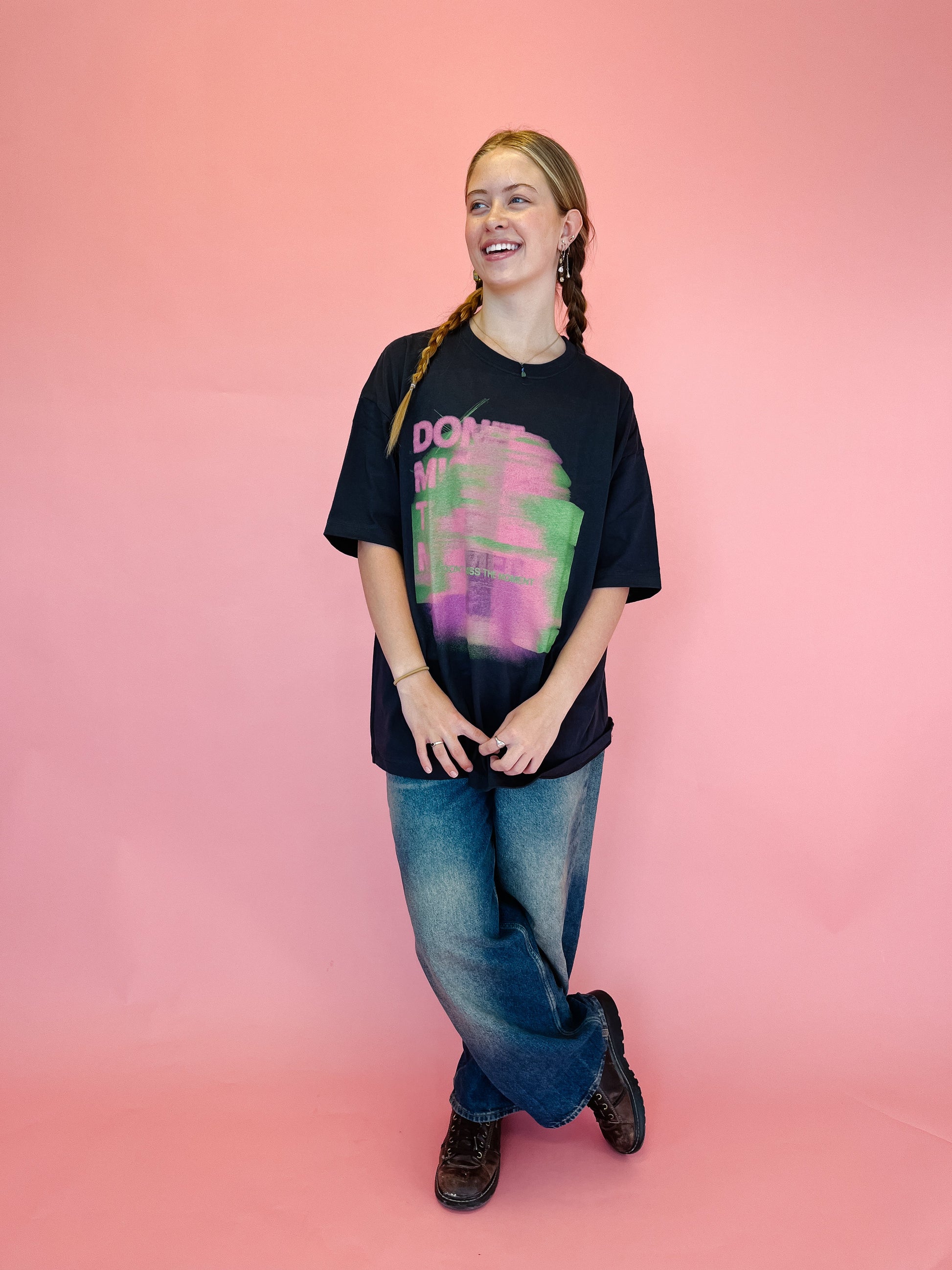 don't miss the moment you-ay